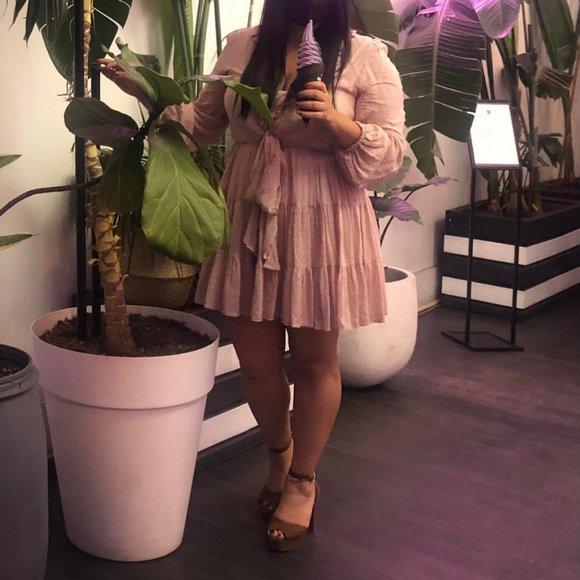 Olive Scent light pink mini dress - Picture 2 of 4